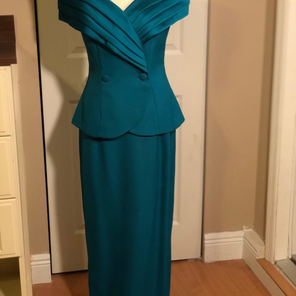 Formal - Picture 3 of 5